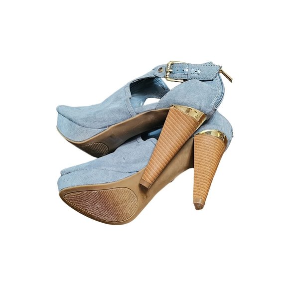 Guess Peep Toe Booties size 8.5 Stacked Heel wood Light Blue Gold Tone buckles - Picture 6 of 14